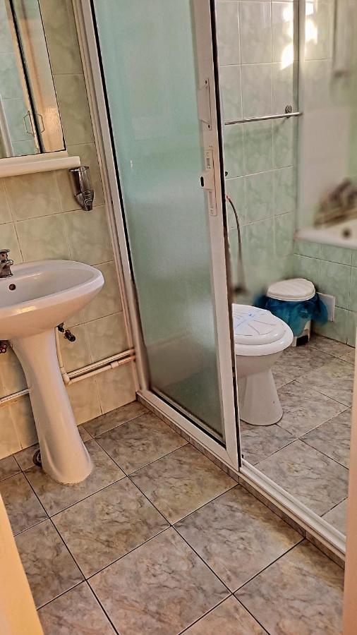 Motel Dasiana Târgu Jiu Quarto foto